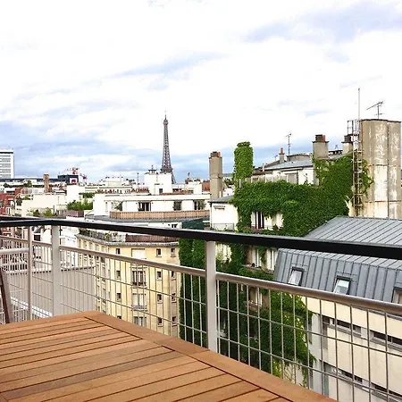 Apartment Studio Tour Eiffel