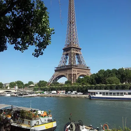Studio Tour Eiffel Apartment *